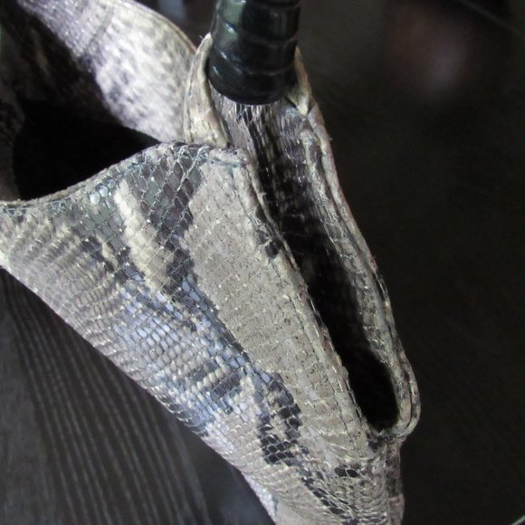 Rob Ference Purse - Picture 5 of 5